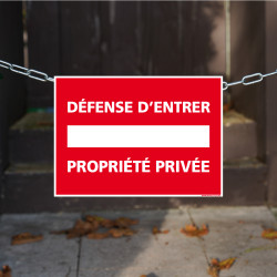 Propriété privée défense d'entrer avec pictogramme danger