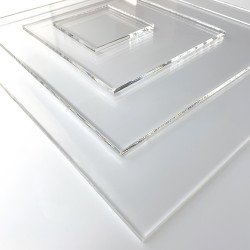 Plaque Plexigglas 2 mm. Feuille de verre acrylique. Plexigglas transparent.  Verre synthétique. Plaque PMMA XT. Plexigglas